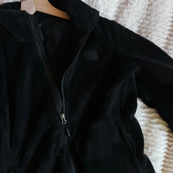 North Face Women’s Osito Jacket - Picture 4 of 8